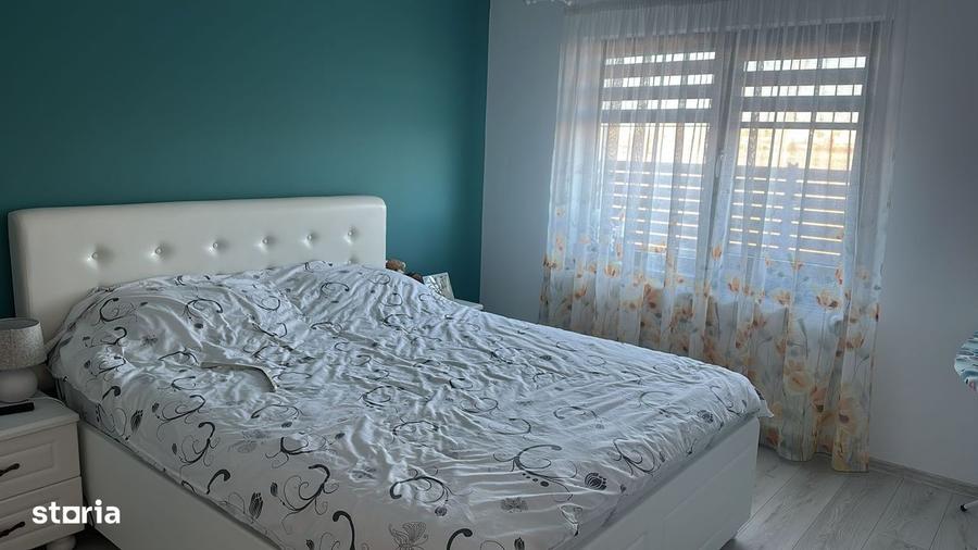 Casă cu 3 camere cu Teren 400 Mp în Bradu