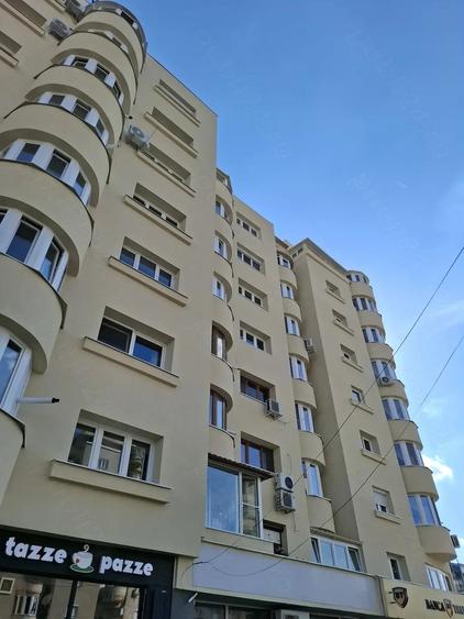 Apartament cu 2 camere decomandat în Intim