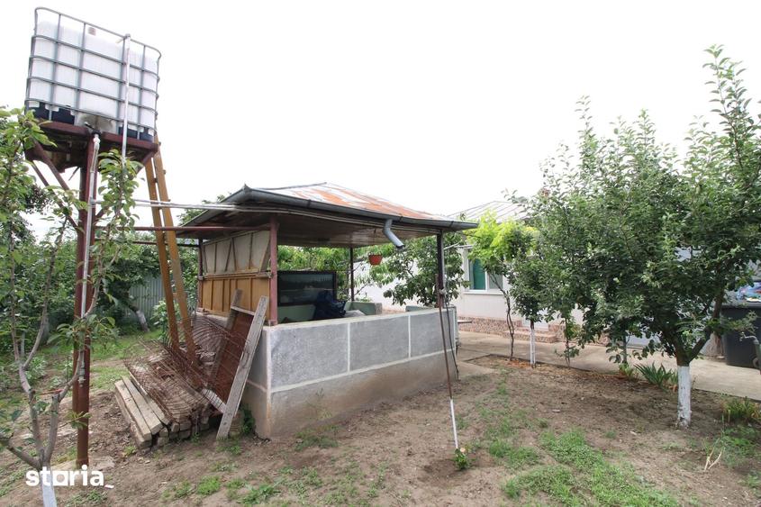 Casă cu 3 camere cu Teren 1055 Mp în Central