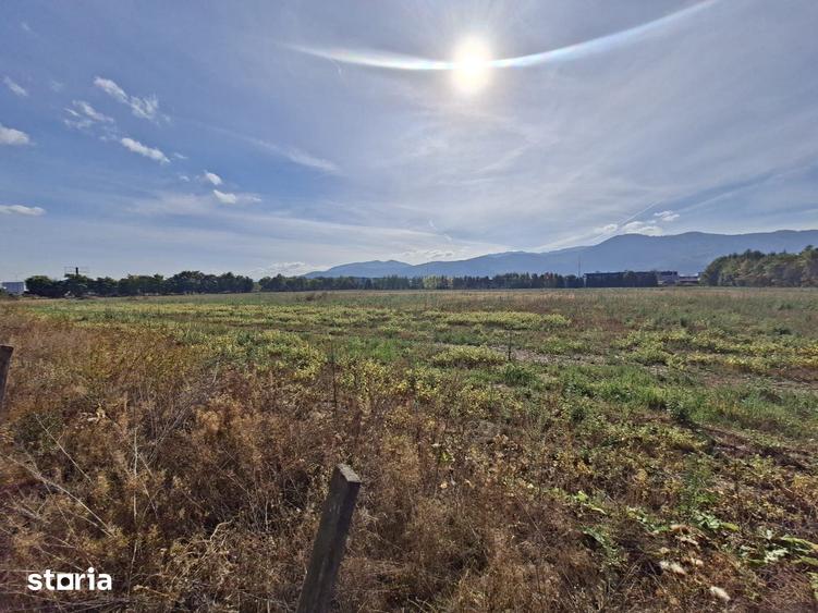 Teren de 59545 mp, în Bartolomeu