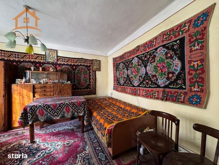 Casă cu 3 camere cu Teren 385 Mp în Moieciu