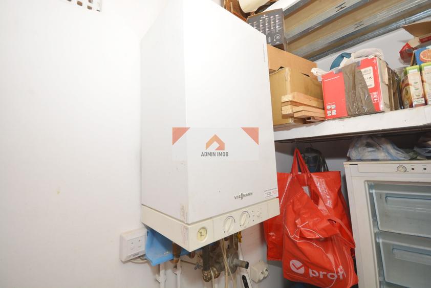 Apartament cu 3 camere semidecomandat în Dacia
