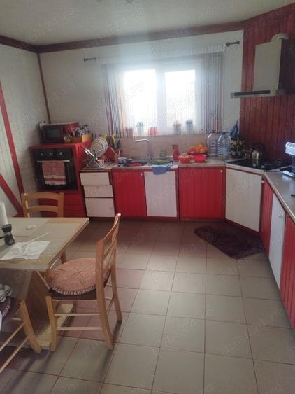 Casă cu 3 camere cu Teren 650 Mp în Dumbrăvița