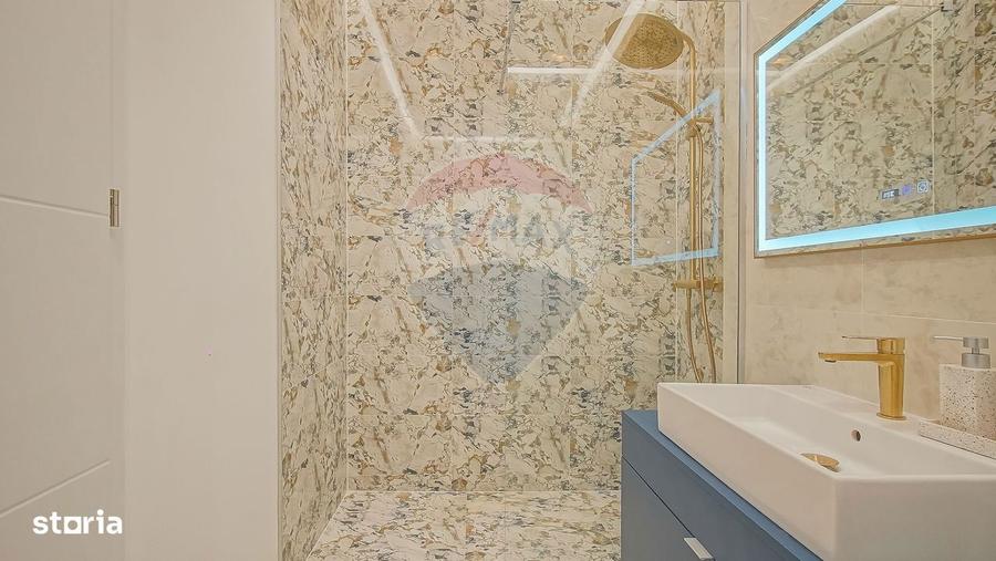 Apartament cu 3 camere, mobilat în Tractorul