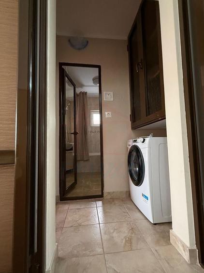 Apartament cu 3 camere decomandat, mobilat în I. C. Frimu