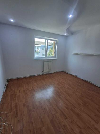 Apartament 2 camere decomandat Burdujeni - 4