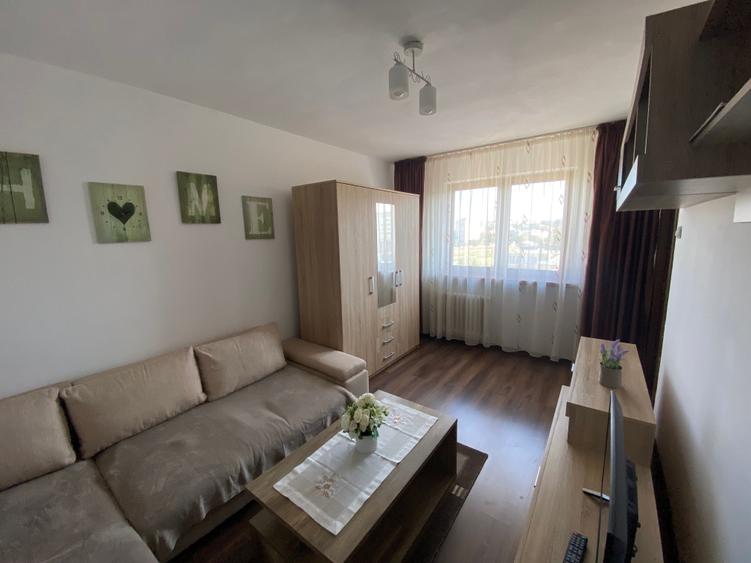 Garsonieră decomandată în Mircea cel Bătrân
