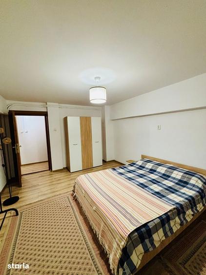 Apartament cu 4 camere în Tomis I