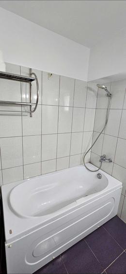 Apartament cu 2 camere decomandat în Exterior Vest