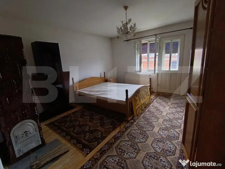 Casă cu 4 camere cu Teren 300 Mp în Central