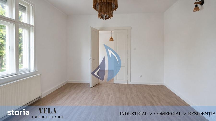 Casă cu 3 camere cu Teren 436 Mp în Semicentral