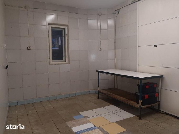 Casă cu 3 camere cu Teren 110 Mp în Andronache