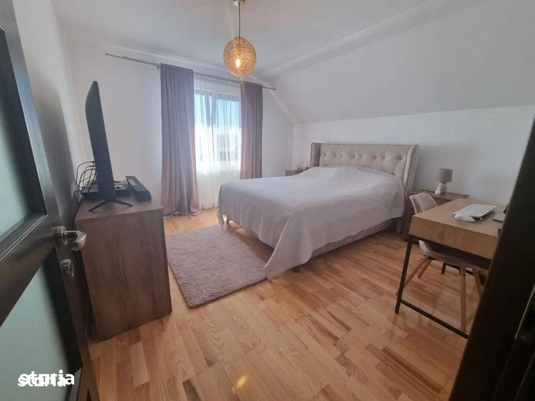 Casă cu 4 camere cu Teren 500 Mp în Moara