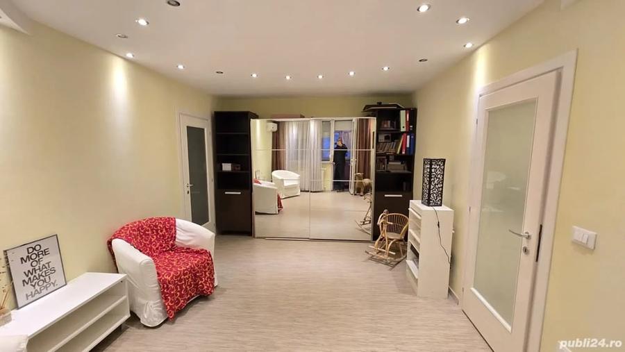 Apartament cu 3 camere în Ultracentral