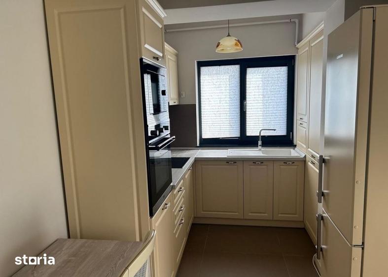 Apartament cu 3 camere în Calea București