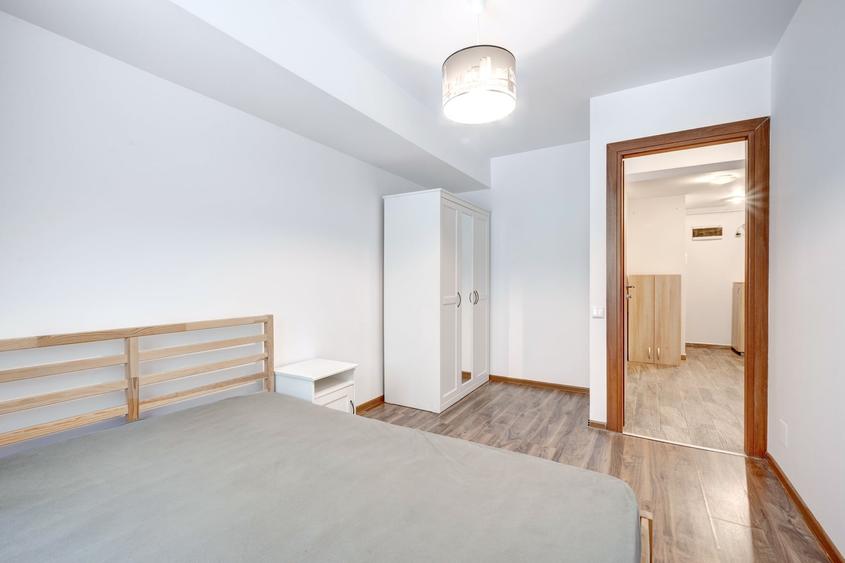 Apartament cu 3 camere decomandat în Titan