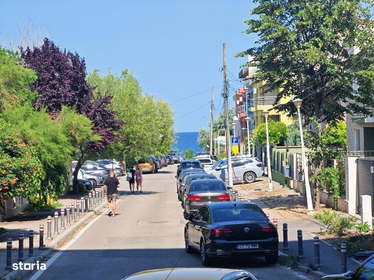 Spațiu comercial, de 100 mp, în Faleza Nord