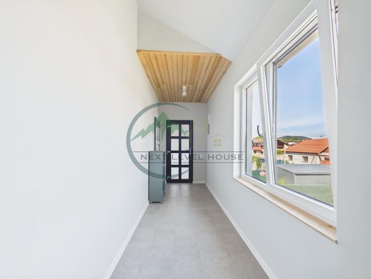 Apartament cu 3 camere decomandat în Sânpetru