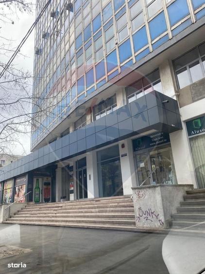 Spațiu comercial, de 995 mp, în Bucur Obor