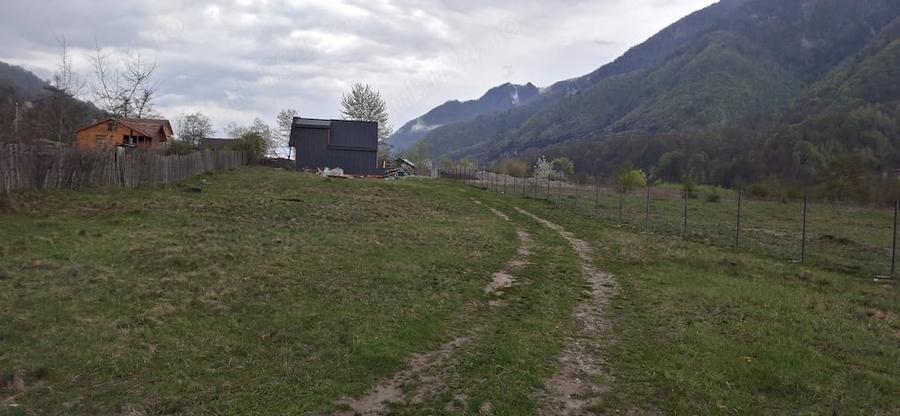 Teren de 1000 mp, în Malaia