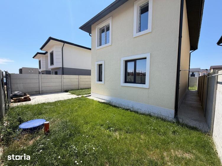 Casă cu 4 camere cu Teren 250 Mp în Cornetu