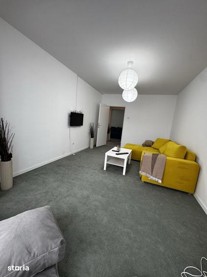 Apartament cu 3 camere decomandat, mobilat în Central