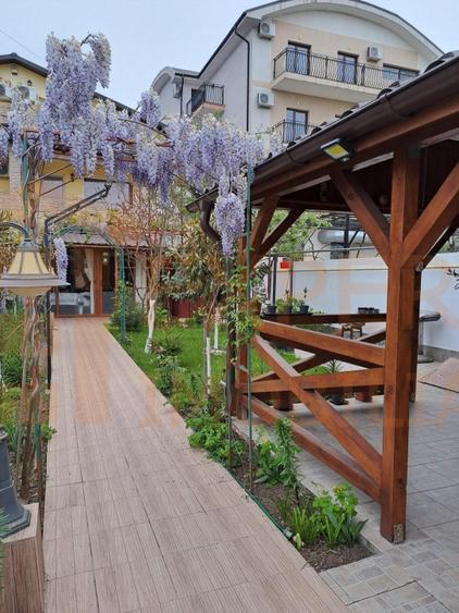 Duplex cu 5 camere cu Canalizare în Mamaia-Sat