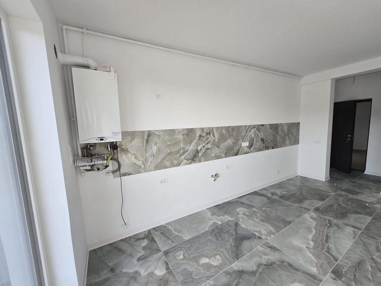 Apartament cu 2 camere decomandat în Girocului