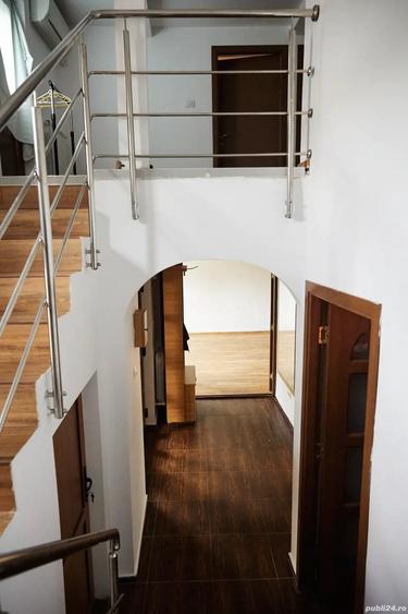 Casă cu 5 camere cu Teren 220 Mp în Galata
