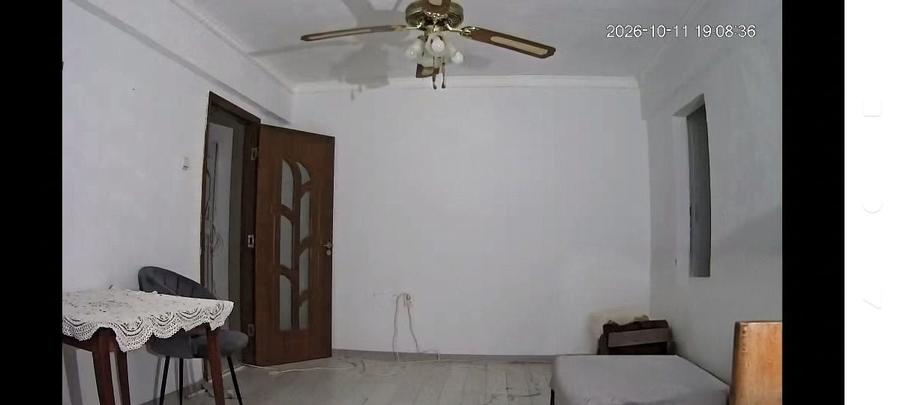 Apartament cu 2 camere nedecomandat în Central
