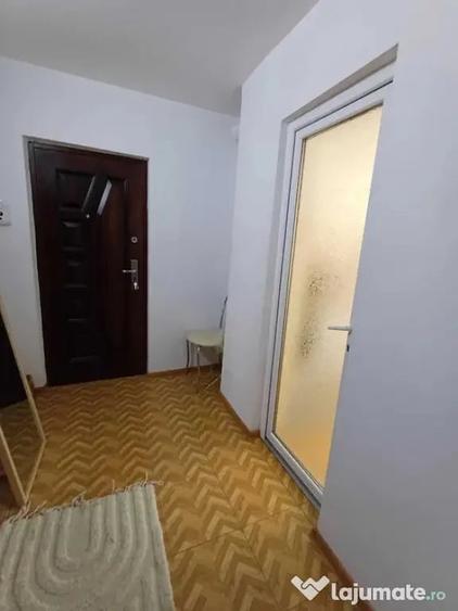 Apartament 2 camere, 50 mp utili, AC, renovat, centrala pe - 7