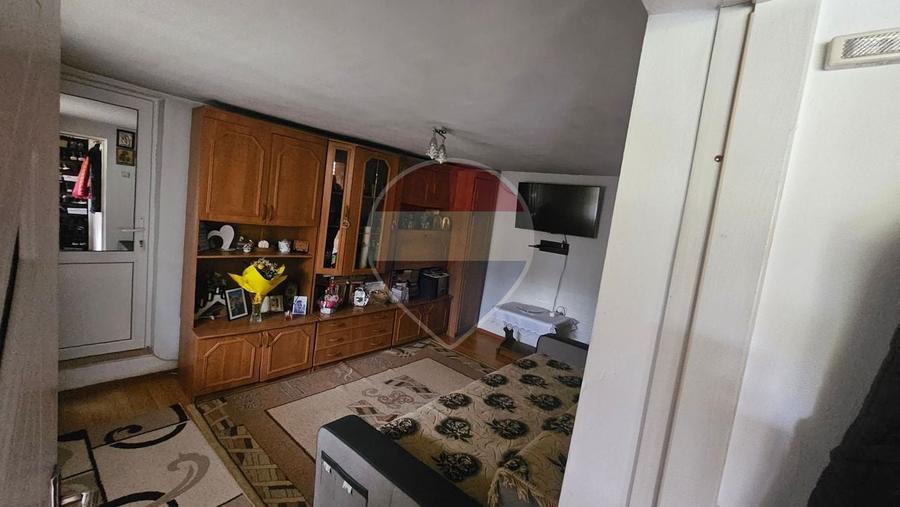 Casă individuală cu 3 camere cu Teren 1043 Mp în Dochia