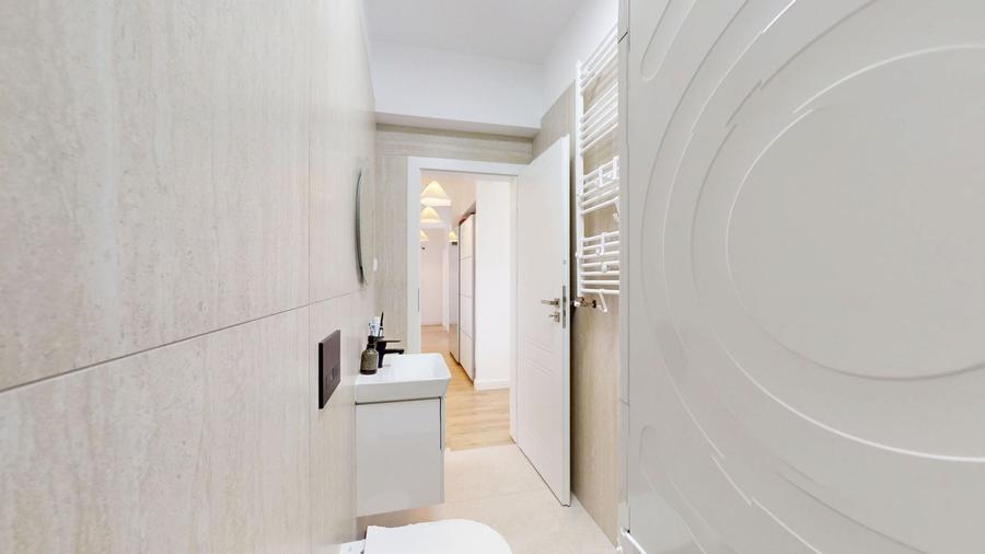 Apartament cu 3 camere decomandat, mobilat în Străulești