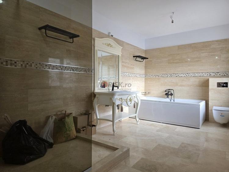 Casă individuală cu 8 camere cu Piscina în Snagov