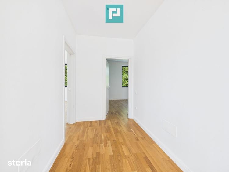 Casă cu 5 camere cu Teren 250 Mp în Central