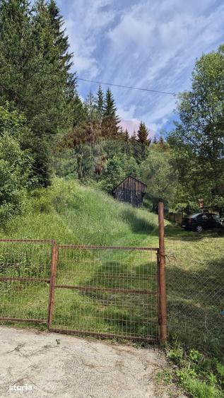 Casă cu 3 camere cu Teren 863 Mp în Pipirig