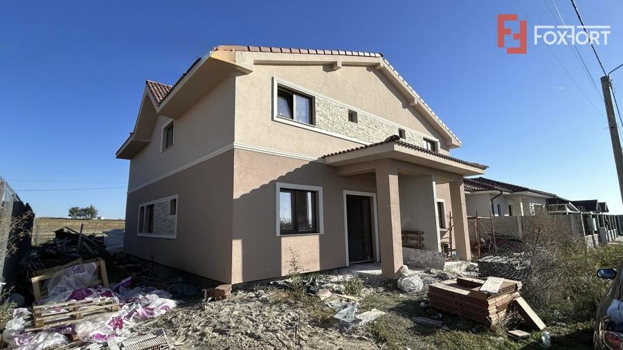 Duplex cu 4 camere cu Teren 250 Mp în Sânandrei