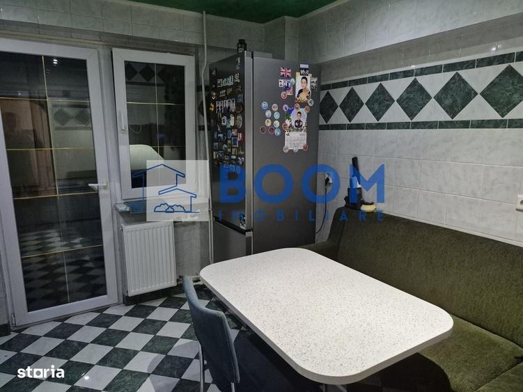 Apartament cu 3 camere în Mereșești