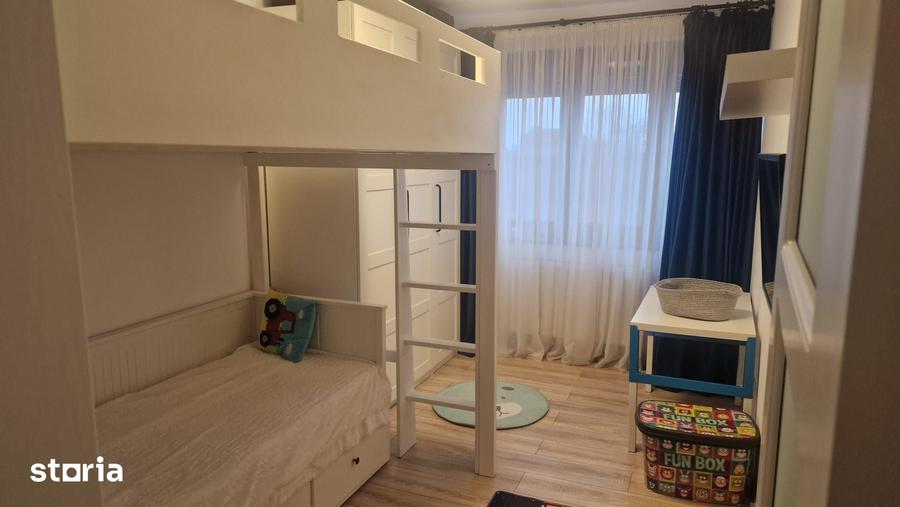 Apartament cu 3 camere în Democrației