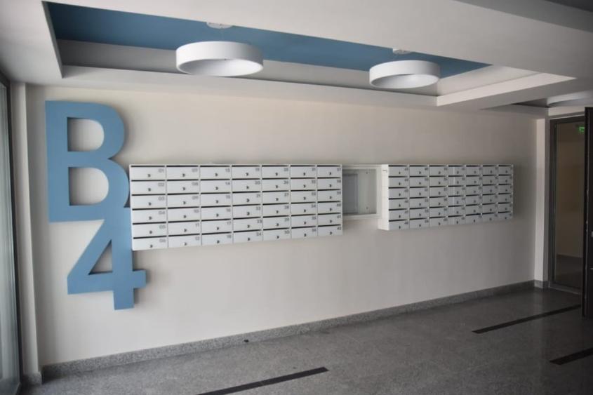 Apartament cu 2 camere semidecomandat, mobilat în Nord