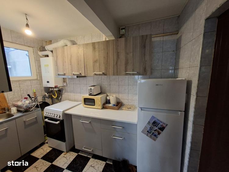 Apartament cu 2 camere semidecomandat în Zețarilor