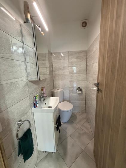 Apartament cu 3 camere decomandat în Împăratul Traian