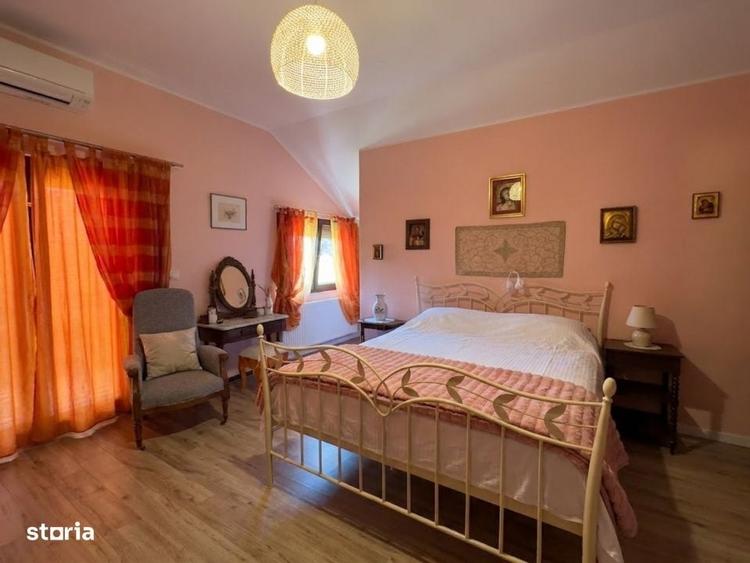 Casă cu 4 camere în Ostratu