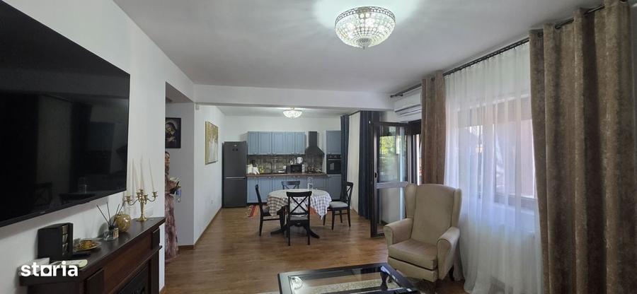 Casă cu 4 camere în Clinceni