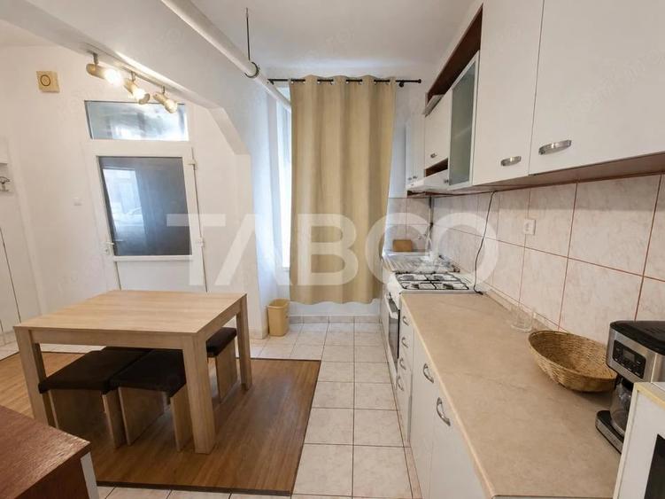 Garsonieră decomandată în Orașul de Jos