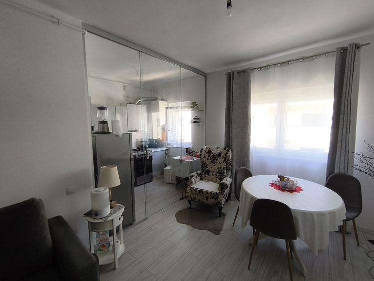 Apartament cu 2 camere decomandat în Ludoș