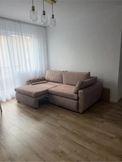 Apartament cu 3 camere semidecomandat în Florești