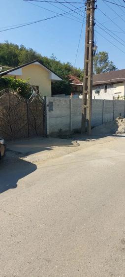 Teren de 1250 mp, în Breasta