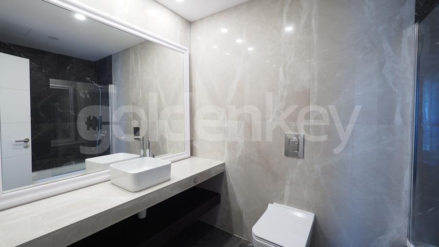 Apartament cu 4 camere semidecomandat, mobilat în Pipera