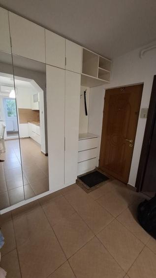 Apartament cu 2 camere decomandat în Runcu